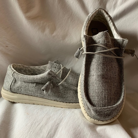 Hey Dude men's iron gray 'Wally Linen' slip on shoes - Picture 1 of 9